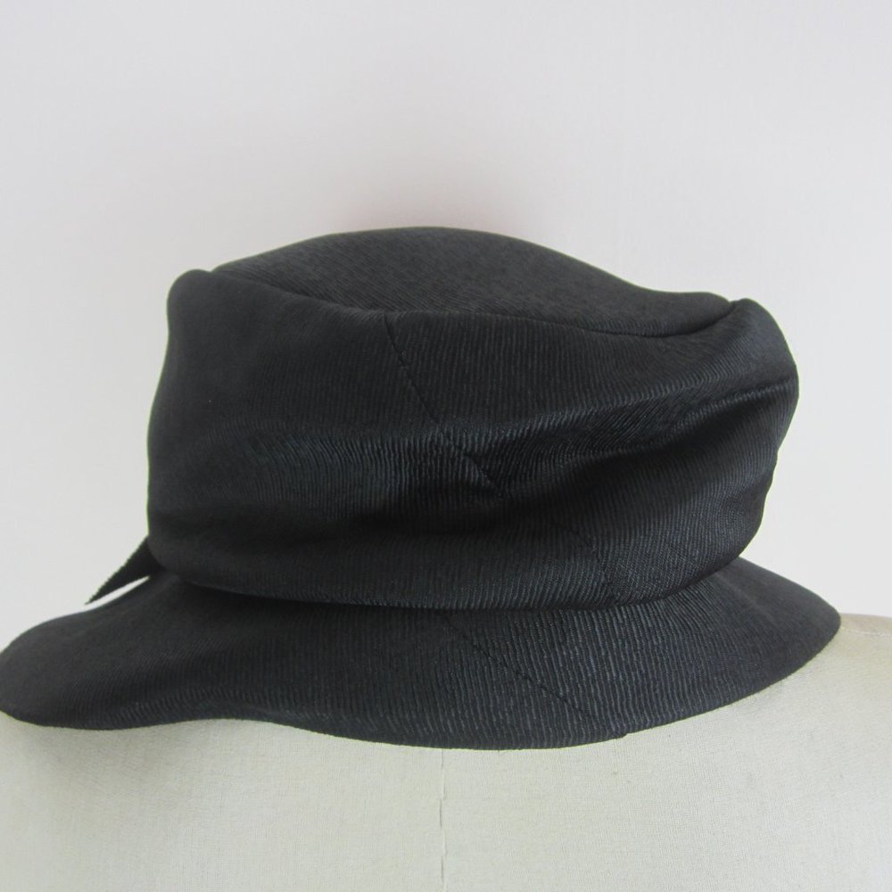 Vintage 1930’s Union Made Elegant Black Cloche Bow Hat - Picture 4 of 7